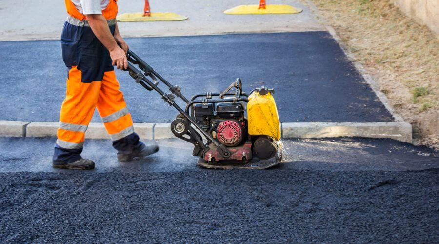 Professional gutter cleaning in Vivian, SD
